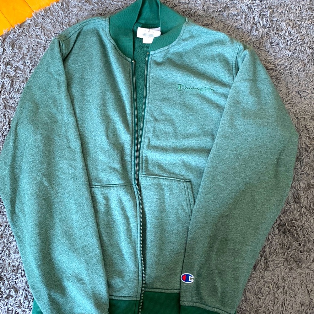 Champion zip up sweatshirt jacket.